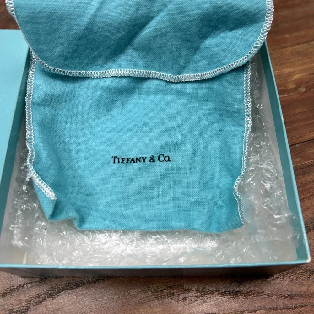 Tiffany & Co Jewelry Trinket Box Round Circle Pewter Blue Silver   AT&T Definity